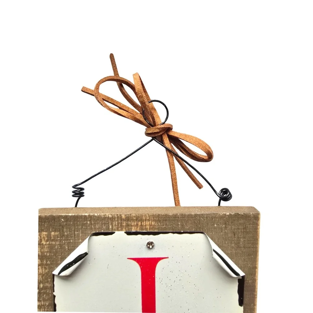 NWOT Rustic Wood Letter J‎ Monogram Wall Decor with Berry Garland Accent